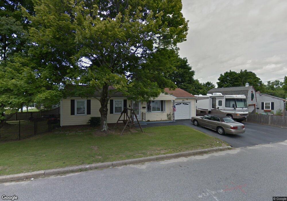 158 Halsey Rd, Woonsocket, RI 02895 - photo 1