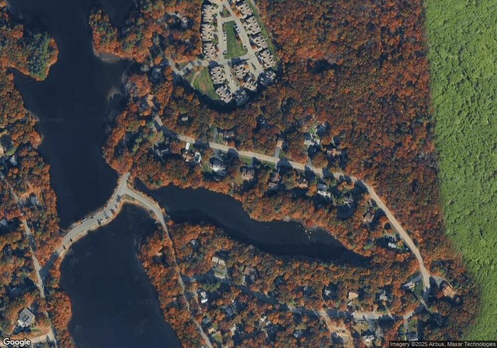 284 Palisades Cir, Stoughton, MA 02072 - photo 1