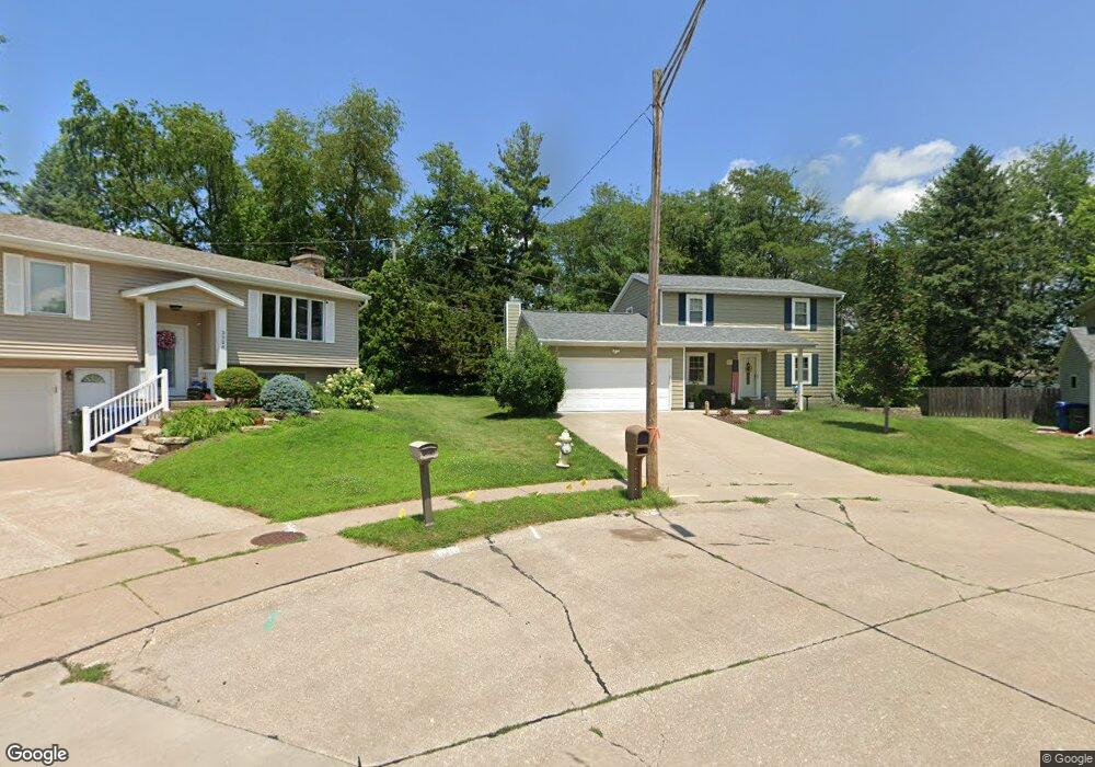 3927 Fairhaven Ct, Davenport, IA 52807 - photo 1