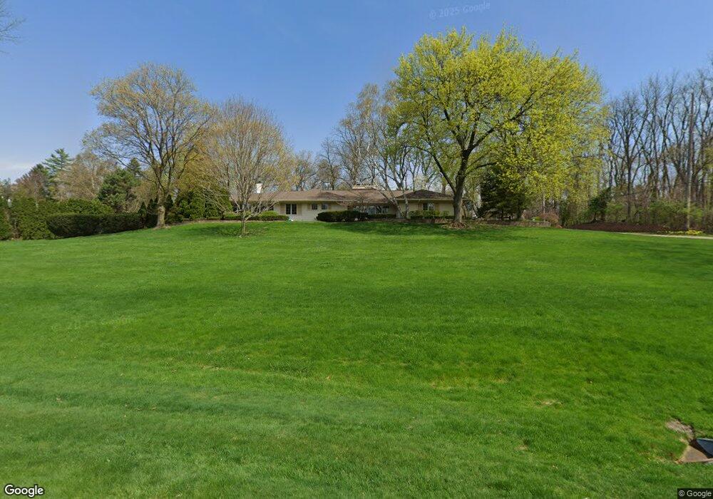 3821 Lakecrest Dr, Bloomfield Hills, MI 48304 - photo 1