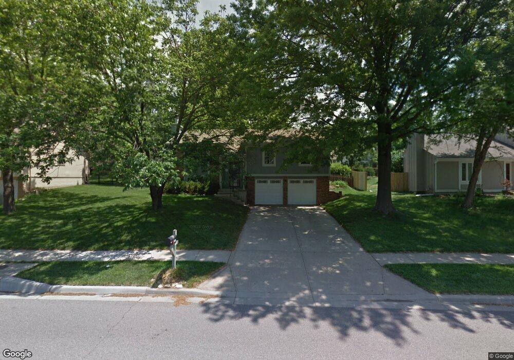 6021 Alden St, Shawnee, KS 66216 - photo 1