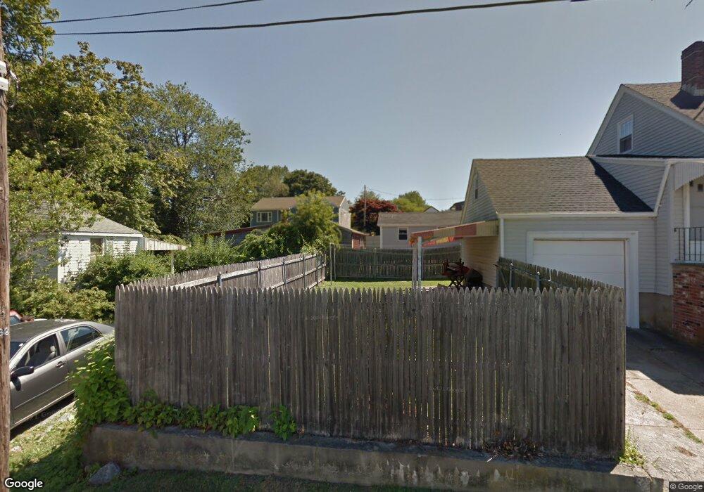 8 Longwood Place, Newport, RI 02840 - photo 1