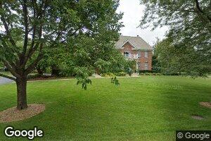 1899 S Matthew Ct, Libertyville, IL 60048