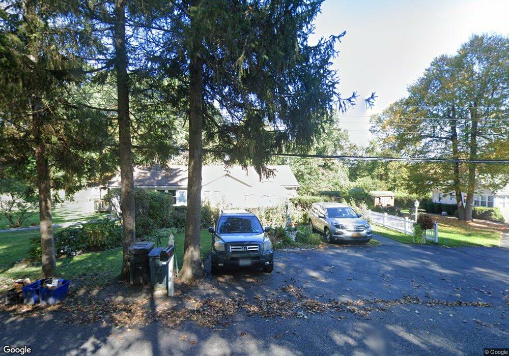 1582 Amazon Rd, Mohegan Lake, NY 10547 - photo 1