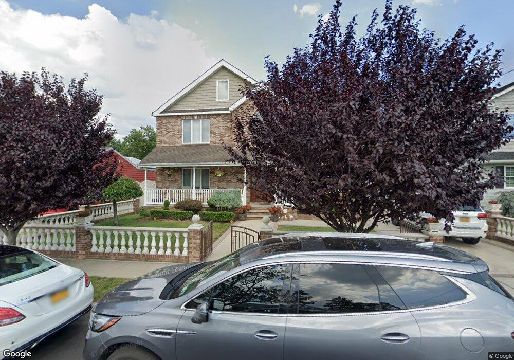 635 Patterson Ave, Franklin Square, NY 11010 - photo 1