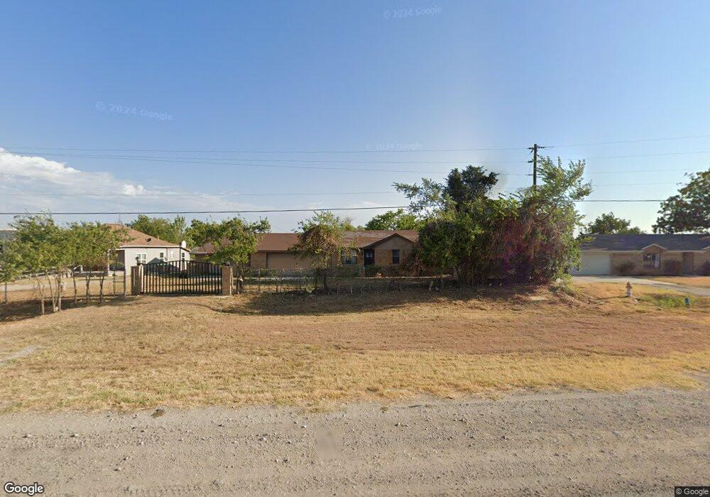 813 E Highway 114, Boyd, TX 76023 - photo 1