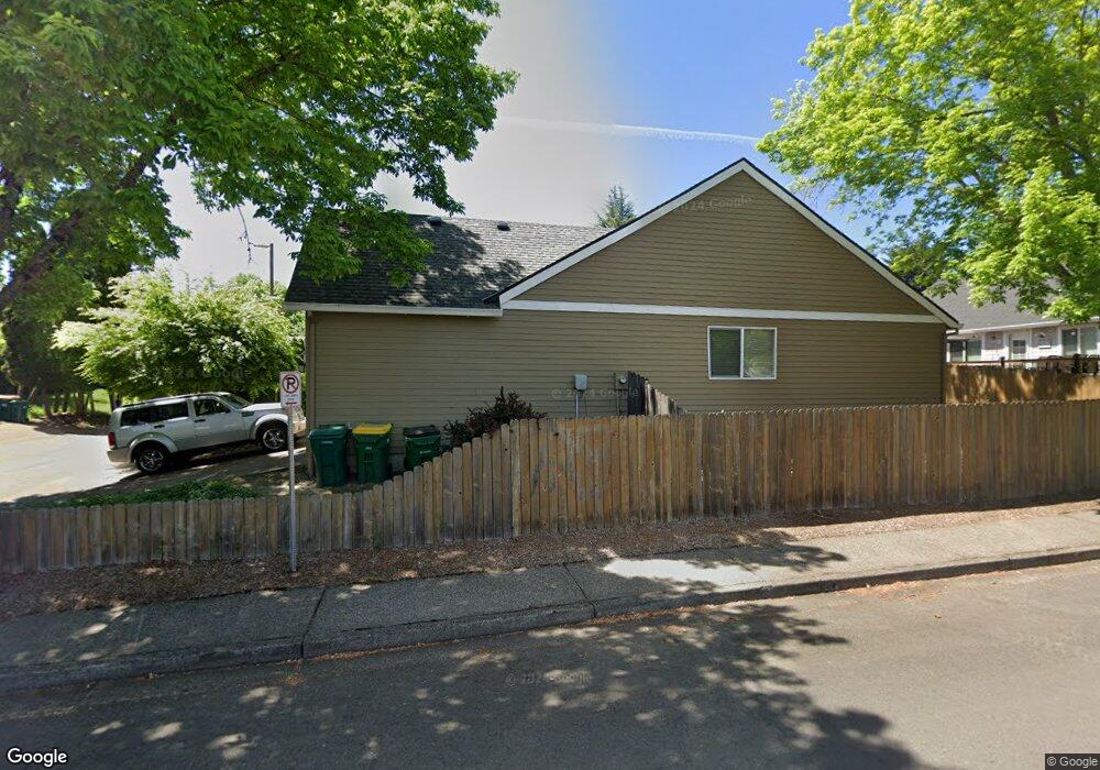 9207 SW Davies Rd, Beaverton, OR 97008 - photo 1