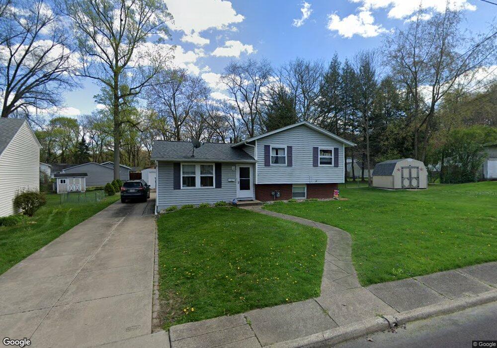 1037 Kevin Dr, Akron, OH 44313 - photo 1