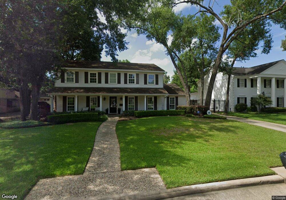 13403 Saint Marys Ln, Houston, TX 77079 - photo 1