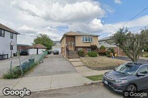 212 Pearl St, Lawrence, NY 11559