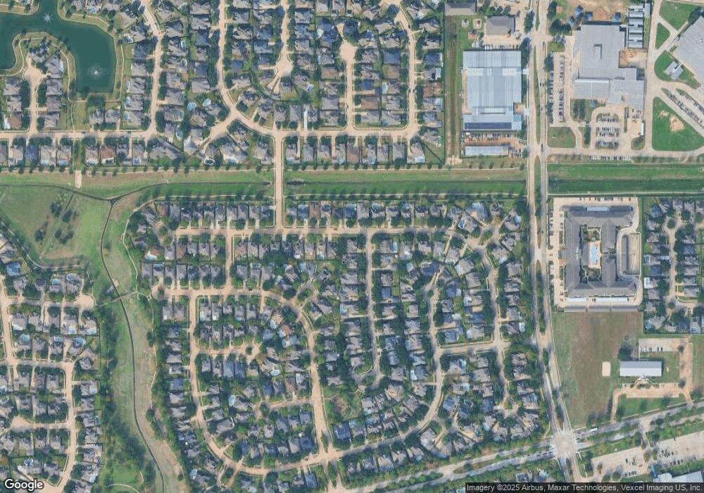 8419 Castle Pond Ct, Houston, TX 77095 - photo 1