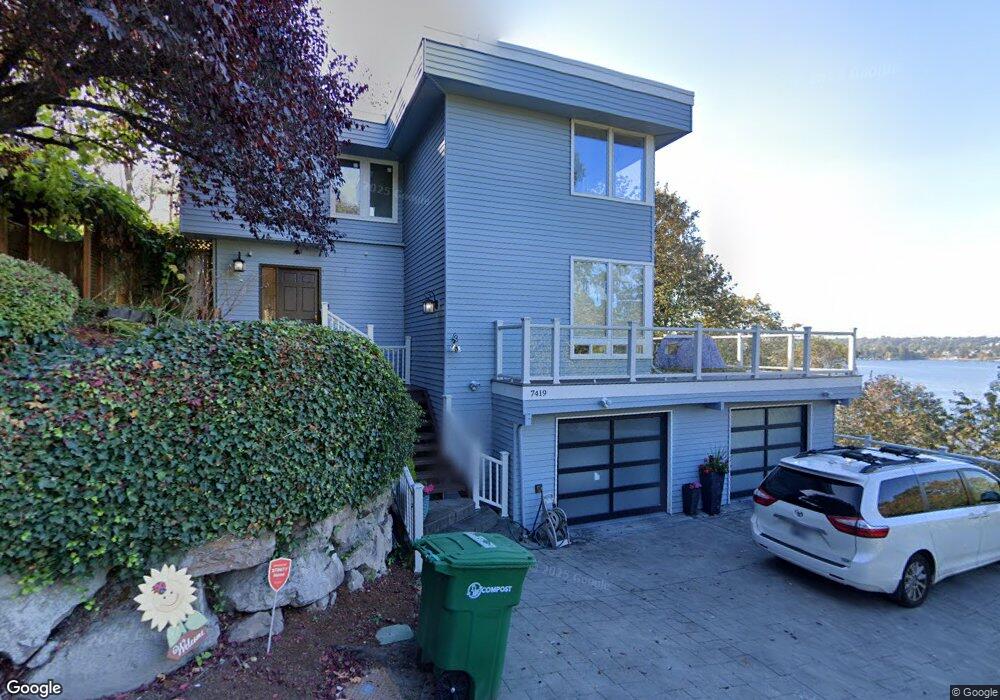 7429 W Mercer Way, Mercer Island, WA 98040 - photo 1