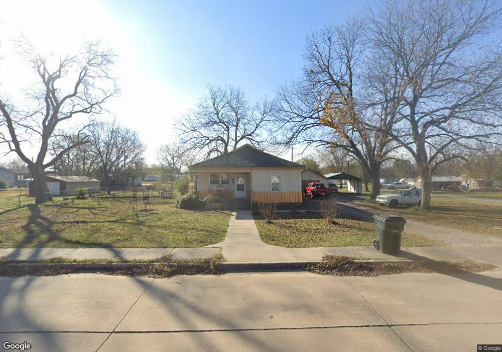 1311 W Gentry St, Henryetta, OK 74437 - photo 1