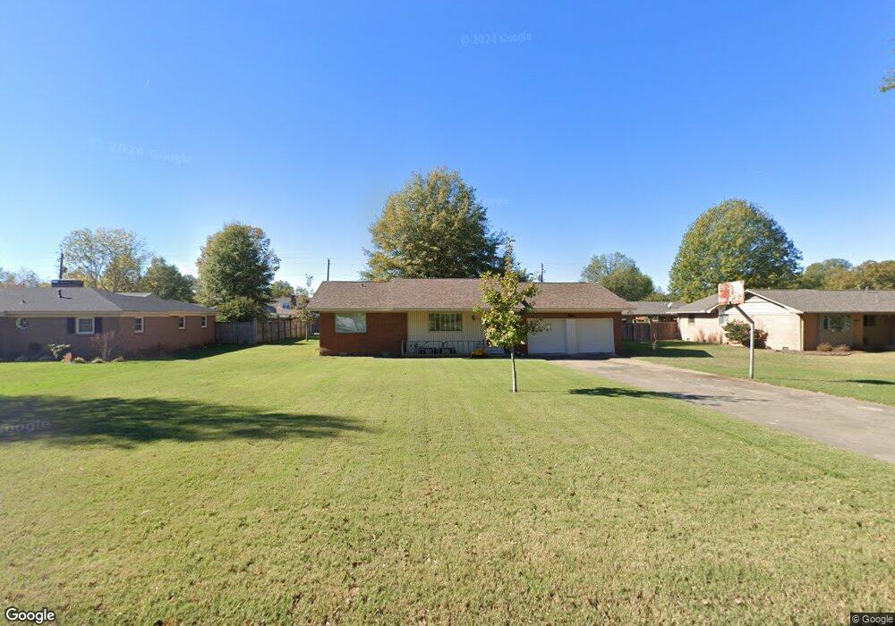 2010 Fairway St, Stuttgart, AR 72160 - photo 1