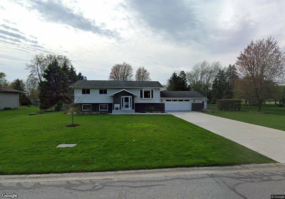 9224 Schafer Dr, Saint John, IN 46373 - photo 1