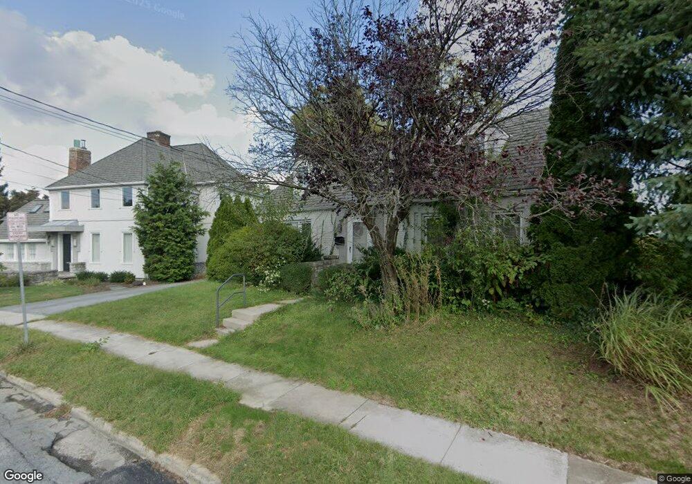 4 Sentry Point Rd, Lemoyne, PA 17043 - photo 1