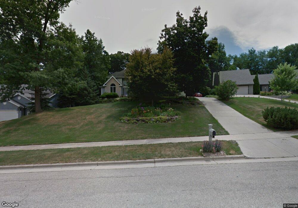 932 Timber Ridge Dr, Oregon, WI 53575 - photo 1