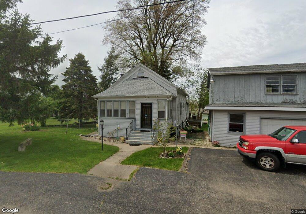 317 Home Ave, Lincoln, IL 62656 - photo 1