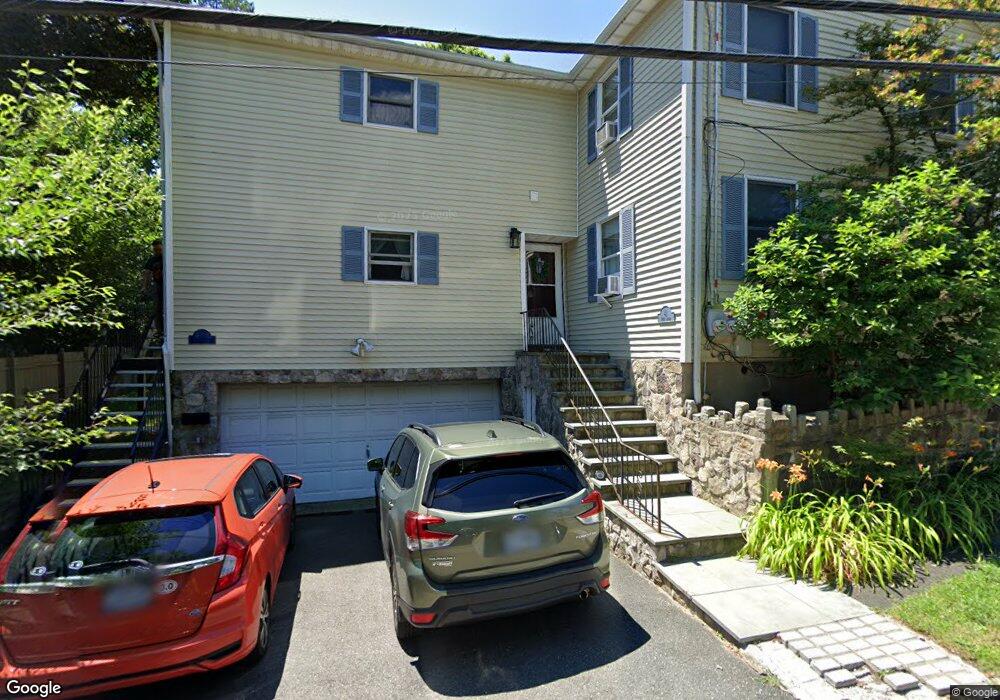 41 High St unit Right, Hastings On Hudson, NY 10706 - photo 1
