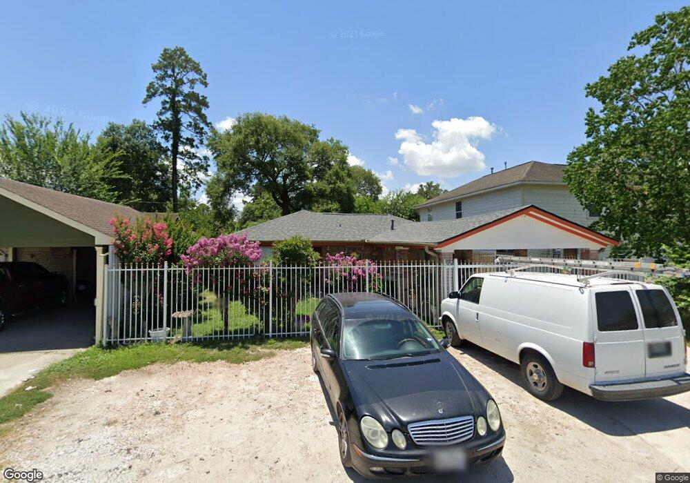 2421 Mayview Dr, Houston, TX 77091 - photo 1