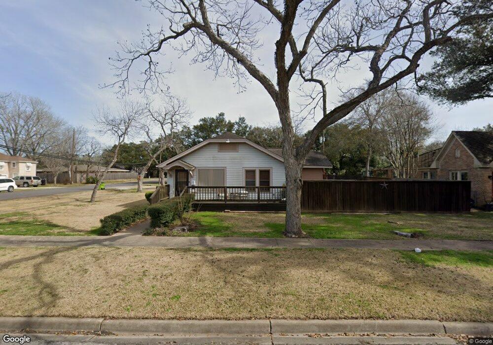 1301 2nd St, Rosenberg, TX 77471 - photo 1