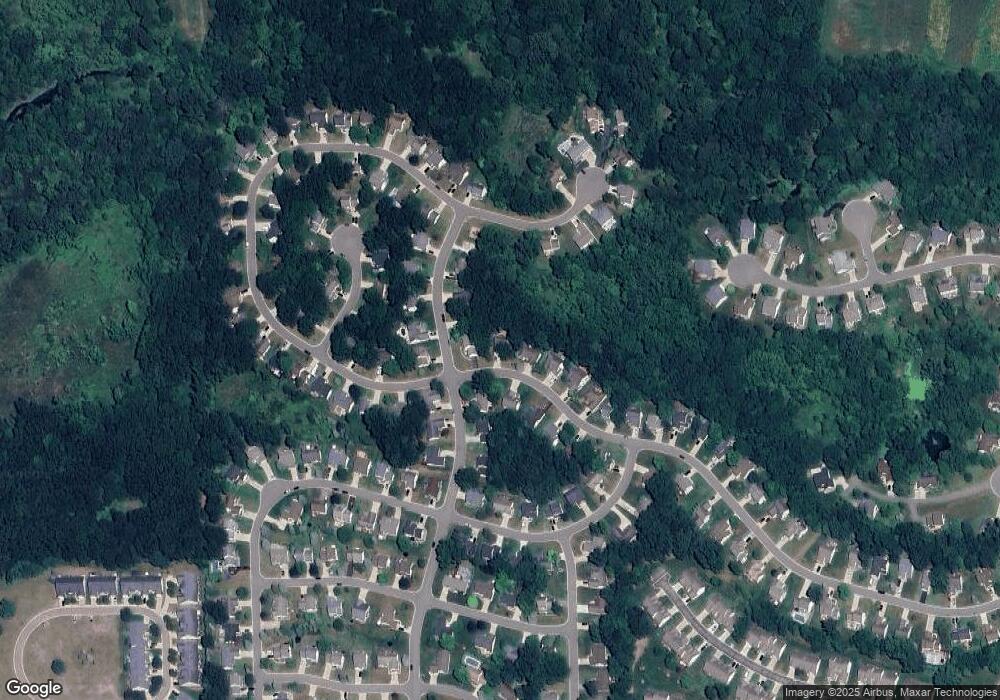 2357 Laurel Oak Dr, Howell, MI 48855 - photo 1