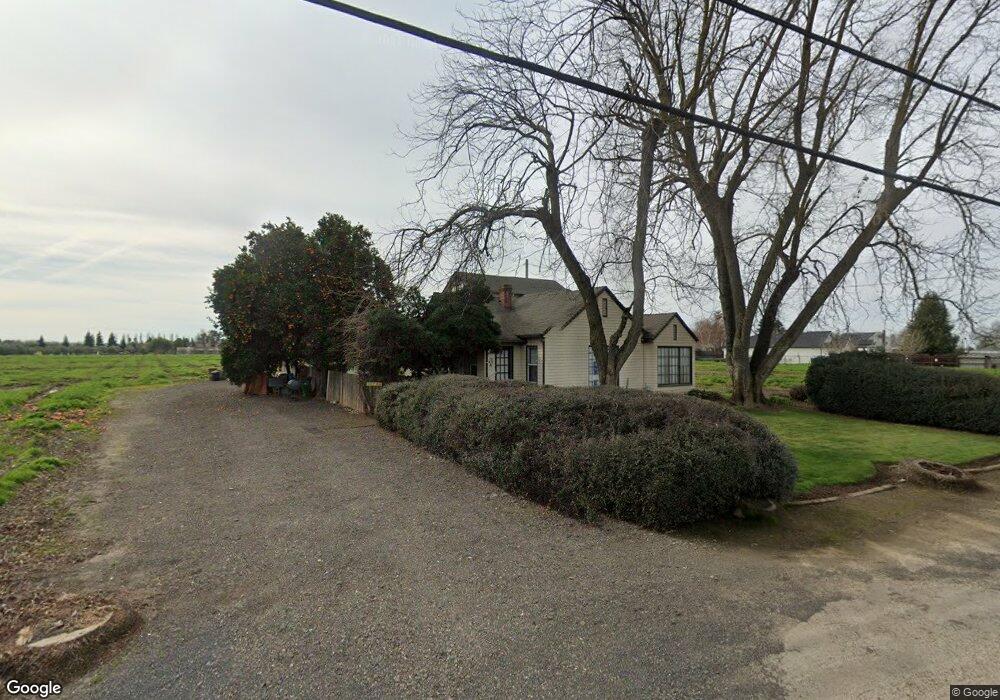 706 W Woodbridge Rd, Lodi, CA 95242 - photo 1