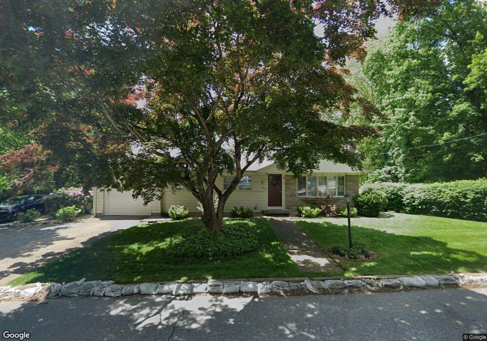 66 Stillwater Rd, Smithfield, RI 02917 - photo 1