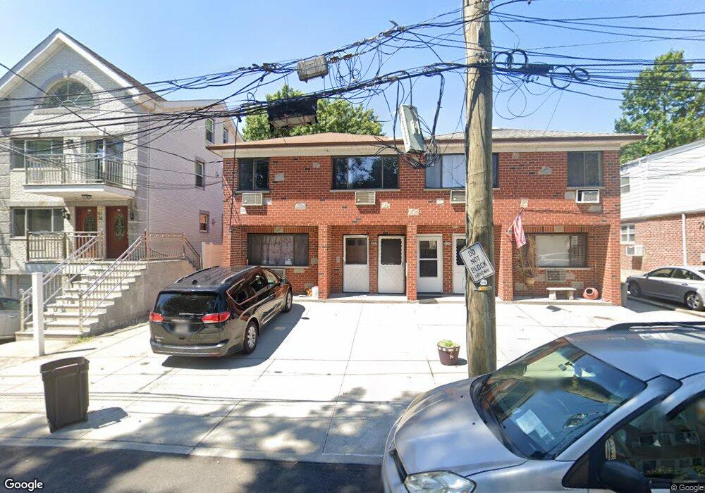 6122 168th St unit 2R, Fresh Meadows, NY 11365 - photo 1