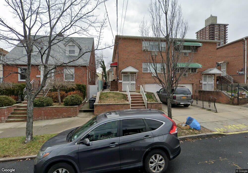 61-41 160th St unit 1st Fl, Fresh Meadows, NY 11365 - photo 1