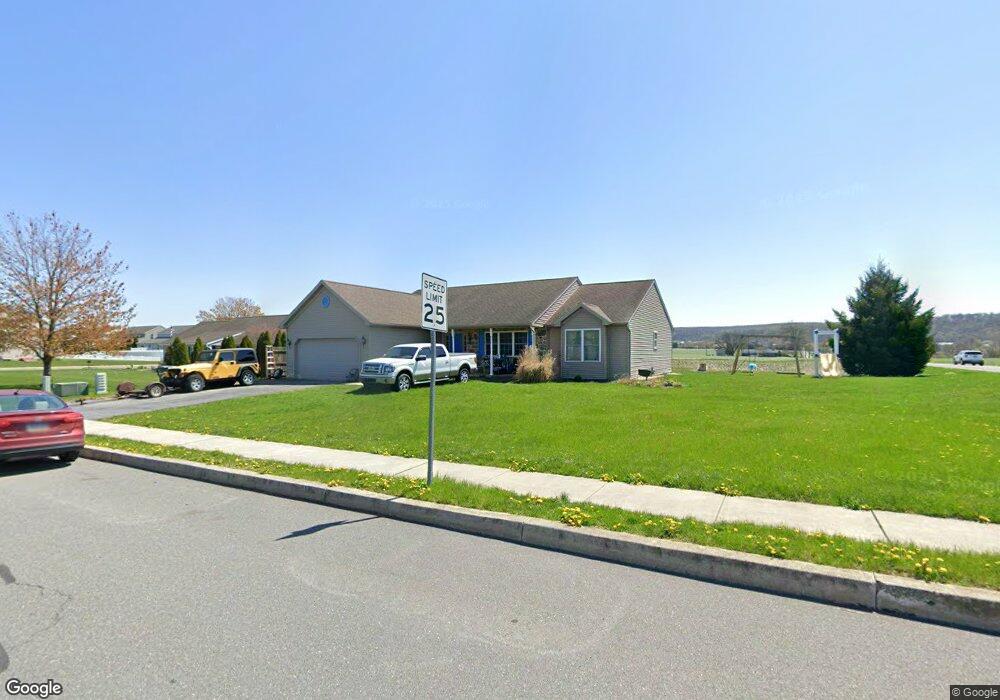 590 Sunflower St, New Holland, PA 17557 - photo 1