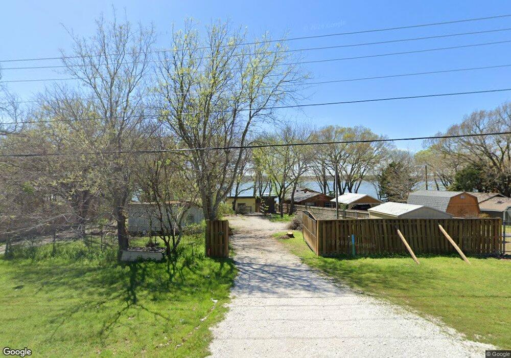 1011 E Lake Dr, Weatherford, TX 76087 - photo 1