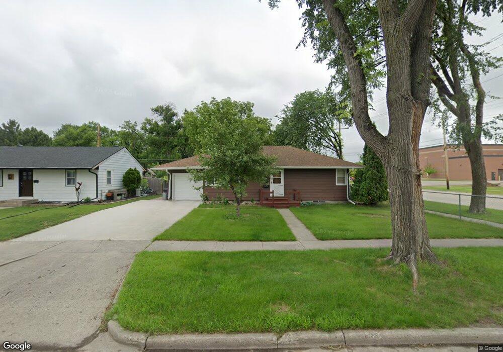 1901 9th St N, Fargo, ND 58102 - photo 1