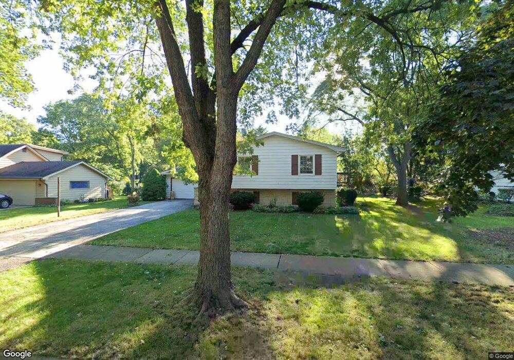 1132 Cardinal Ln, Naperville, IL 60540 - photo 1