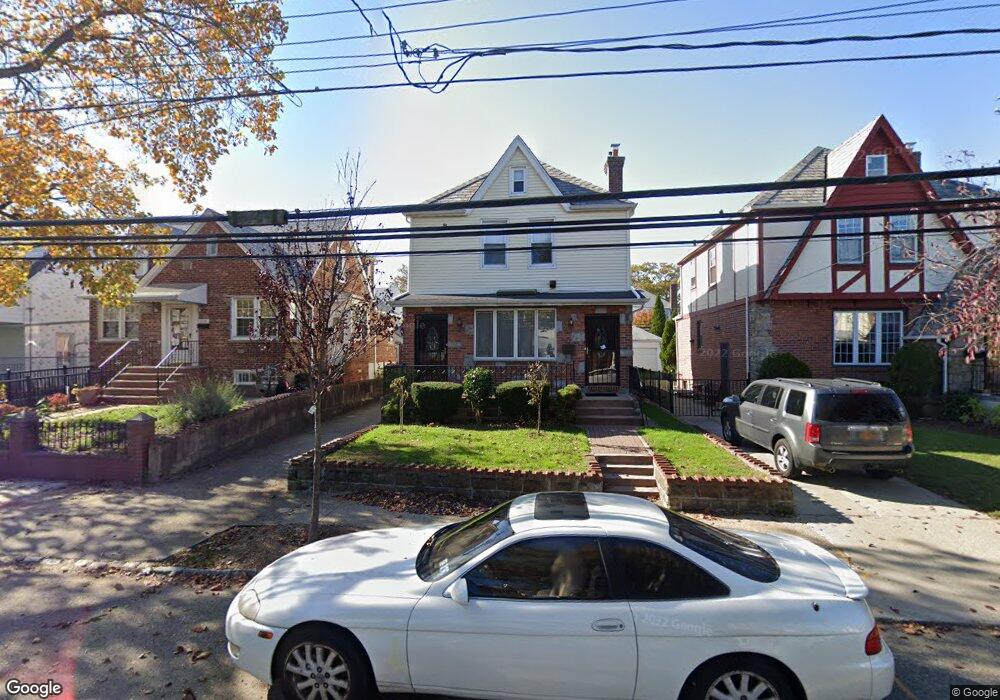 4334 189th St, Flushing, NY 11358 - photo 1