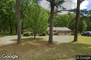1314 Mapleview Rd, West Point, MS 39773