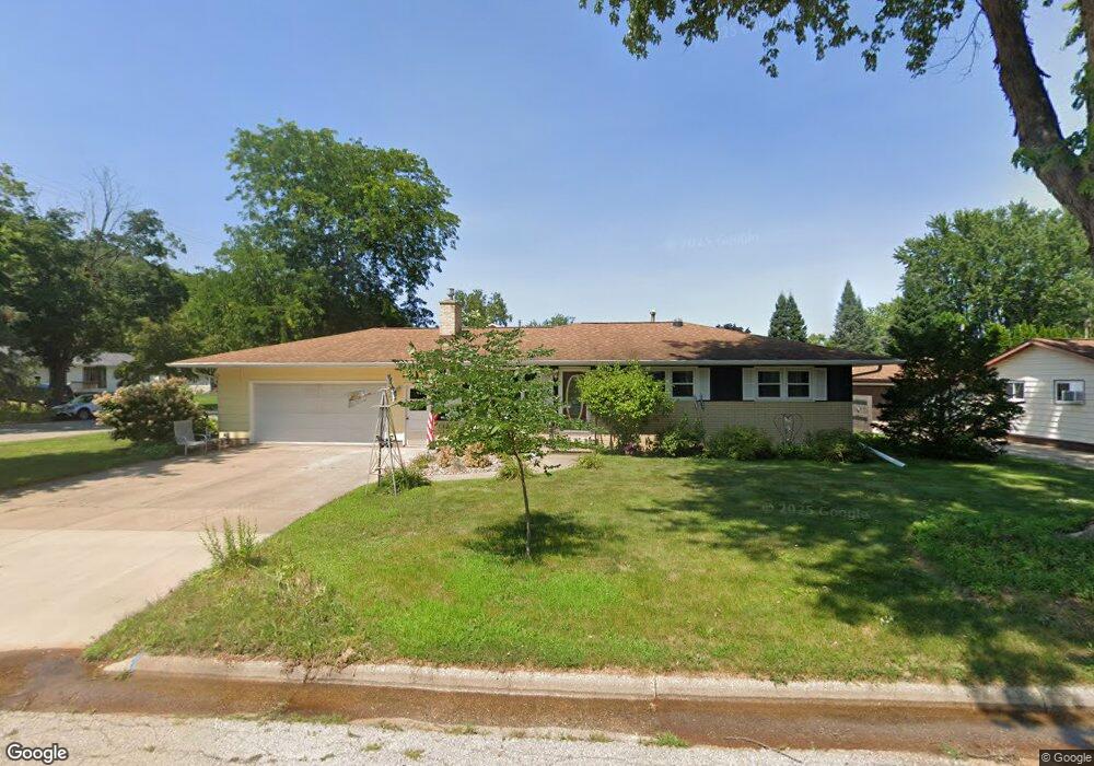 620 S 5th St, La Crescent, MN 55947 - photo 1