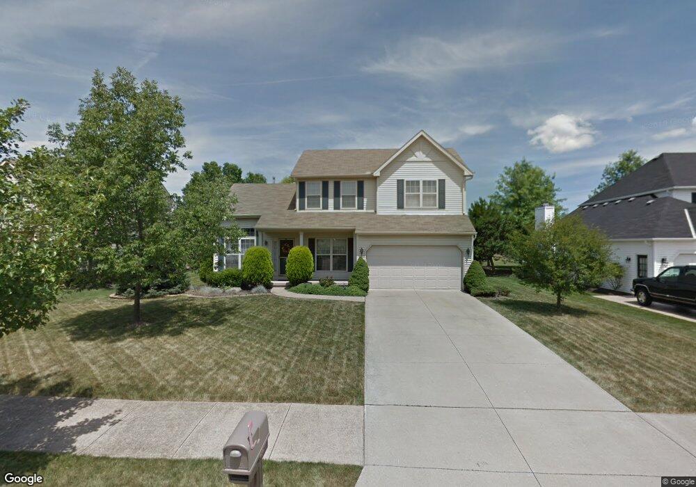 27040 Valeside Ln, Olmsted Falls, OH 44138 - photo 1