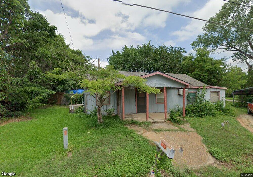 1909 3rd Ave NE, Ardmore, OK 73401 - photo 1