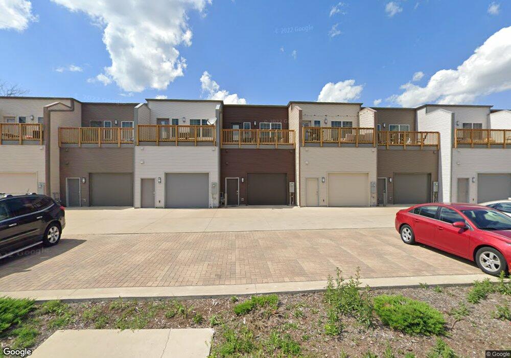 439 2nd Ave SW, Cedar Rapids, IA 52404 - photo 1