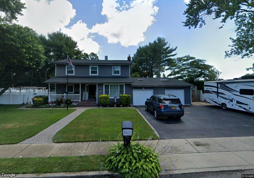 173 Spiral Rd, Holtsville, NY 11742 - photo 1