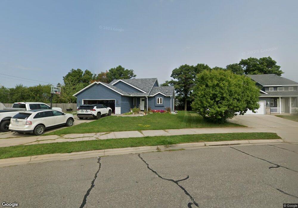 1025 29th St NE, Sauk Rapids, MN 56379 - photo 1