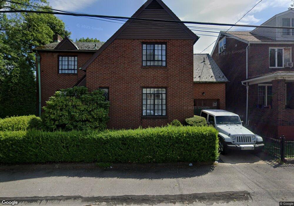 320 W 1st St, Hazleton, PA 18201 - photo 1