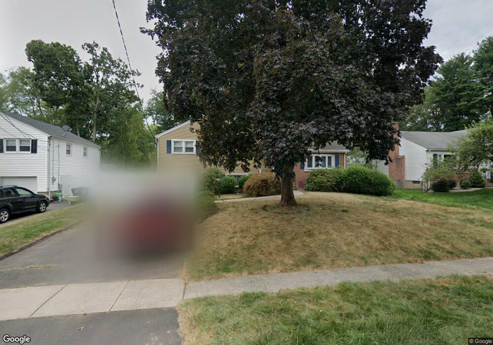 37 Old Meadow Rd, West Hartford, CT 06117 - photo 1