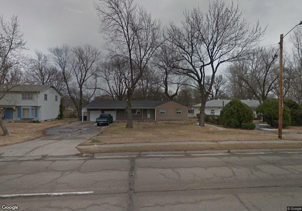 3206 SW Burlingame Rd, Topeka, KS 66611 - photo 1