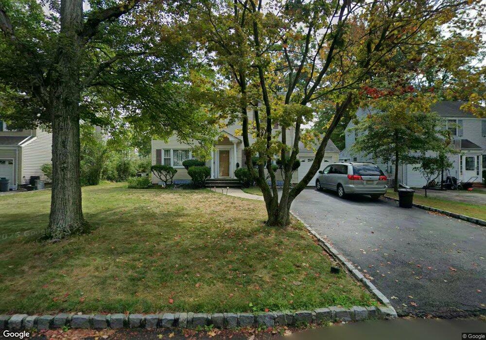 16 Wellington Rd, Livingston, NJ 07039 - photo 1