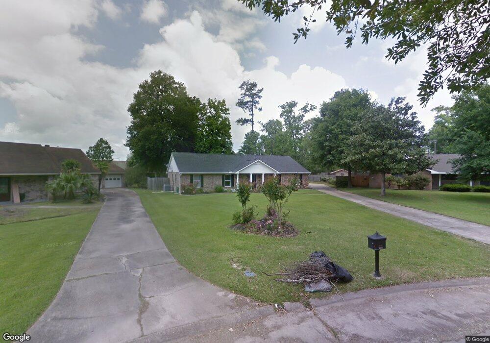 1524 N Chateau Cir, Lake Charles, LA 70605 - photo 1