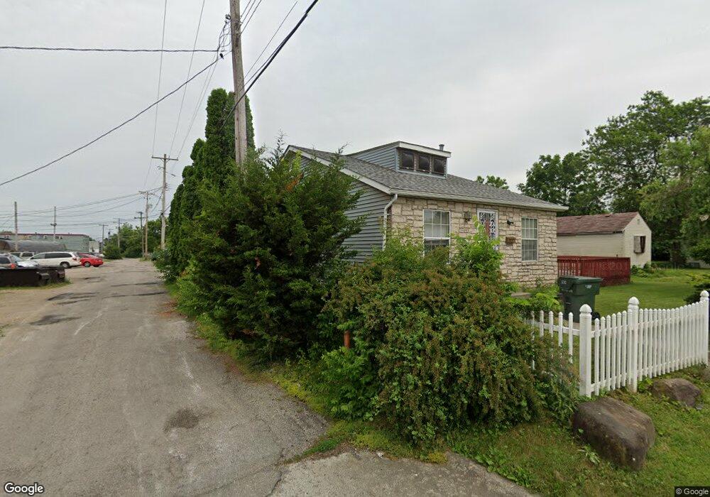 570 Dexter Ave, Columbus, OH 43204 - photo 1