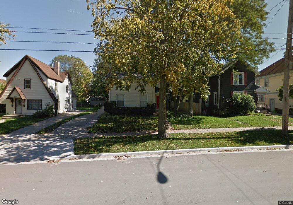 820 N Pine St, Lansing, MI 48906 - photo 1