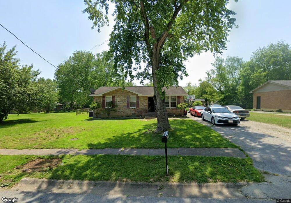 1407 Honeysuckle Dr, Hopkinsville, KY 42240 - photo 1